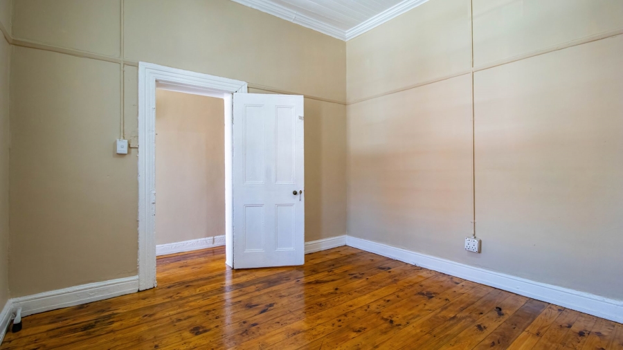 2 Bedroom Property for Sale in Woodstock Western Cape